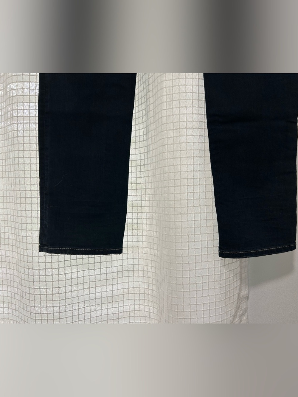 Silver Jeans - Picture 6 of 8
